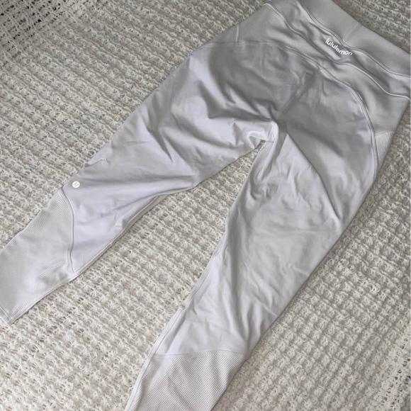 Lululemon Athletica New Ambition white and gold Leggings - Picture 4 of 10